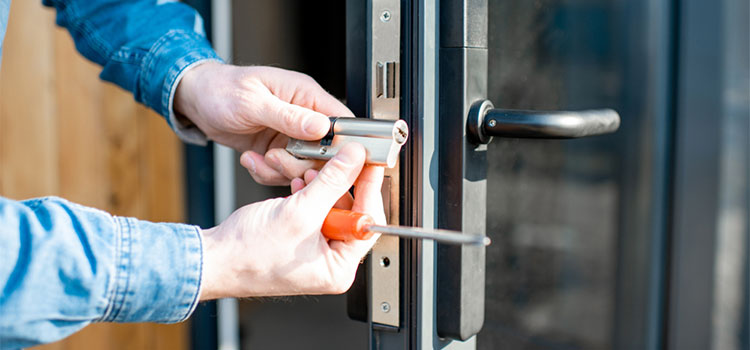 Commercial Locksmiths Services in Summerlin South